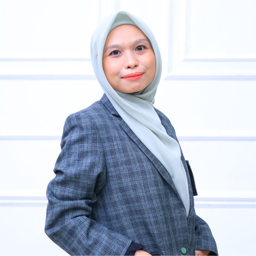 Dr. Eka Sukmawaty, S.Si., M.Si.